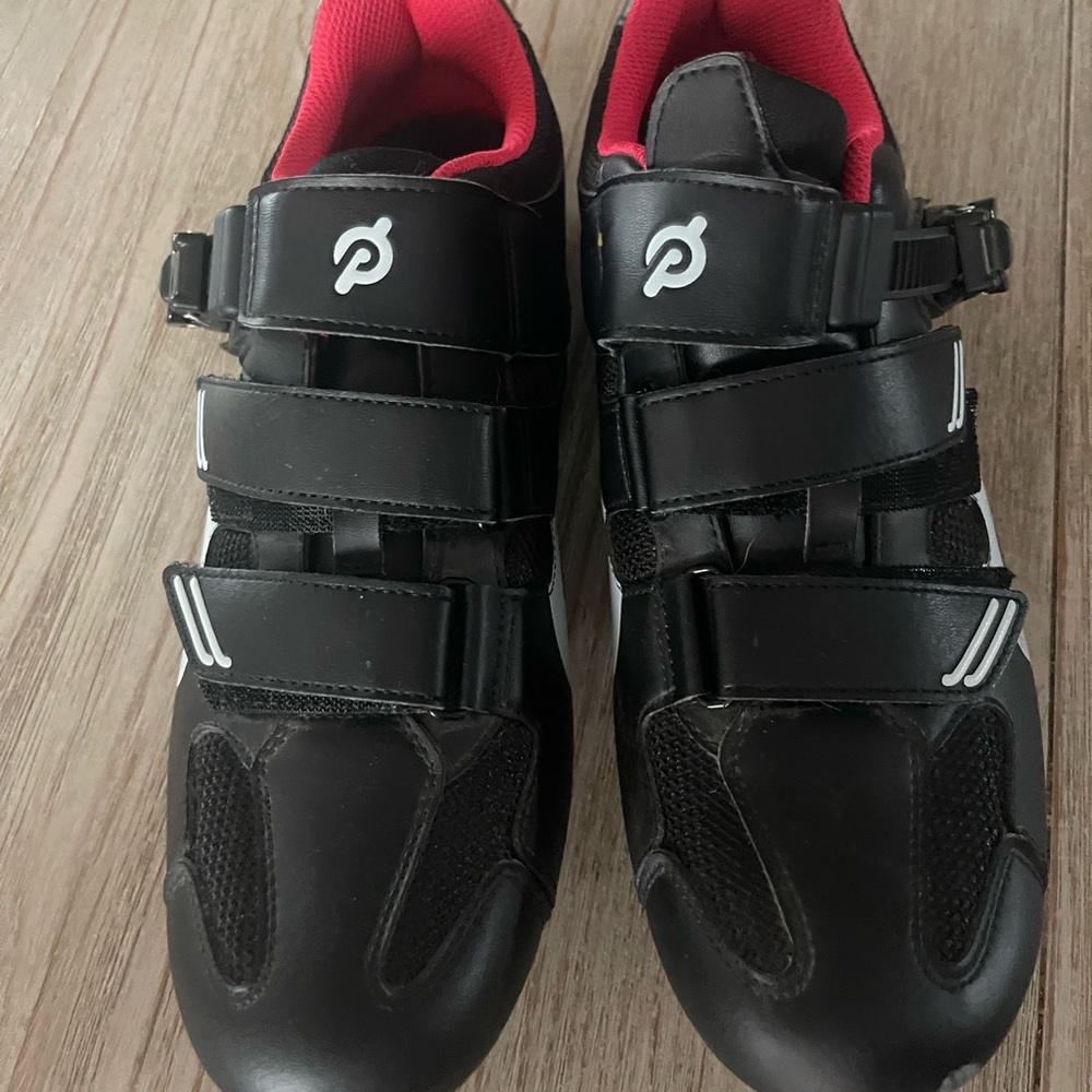 Peloton shoes size 43 like new